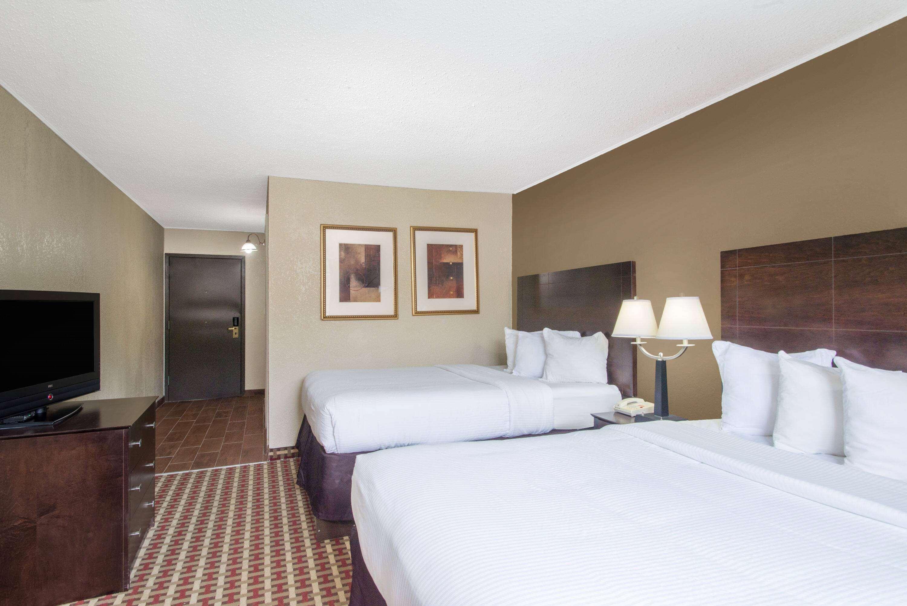 Ramada By Wyndham Allentown Bethlehem Buitenkant foto