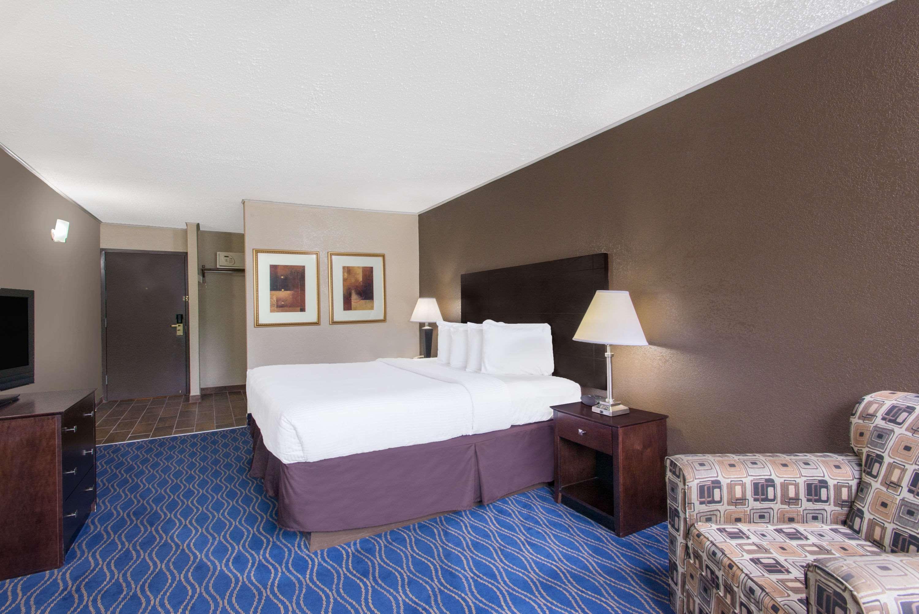 Ramada By Wyndham Allentown Bethlehem Buitenkant foto